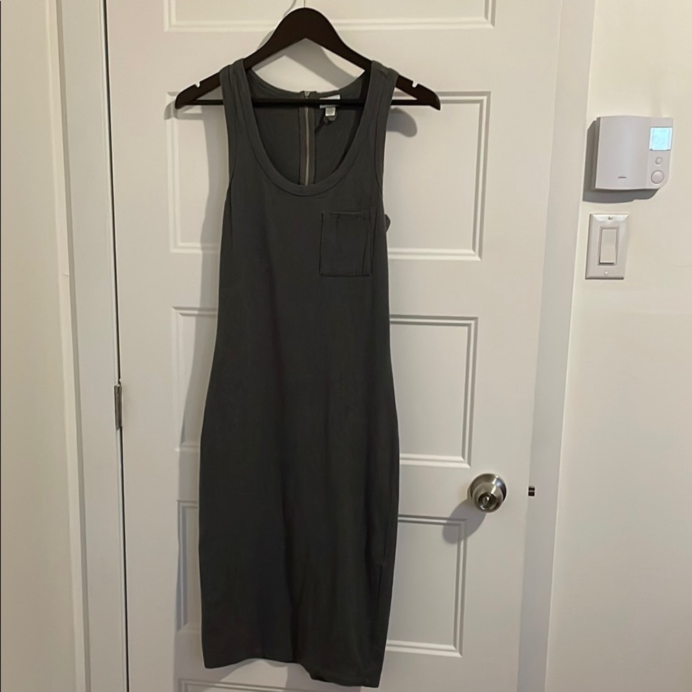 Dynamite Gray Sleeveless Sheath Dress